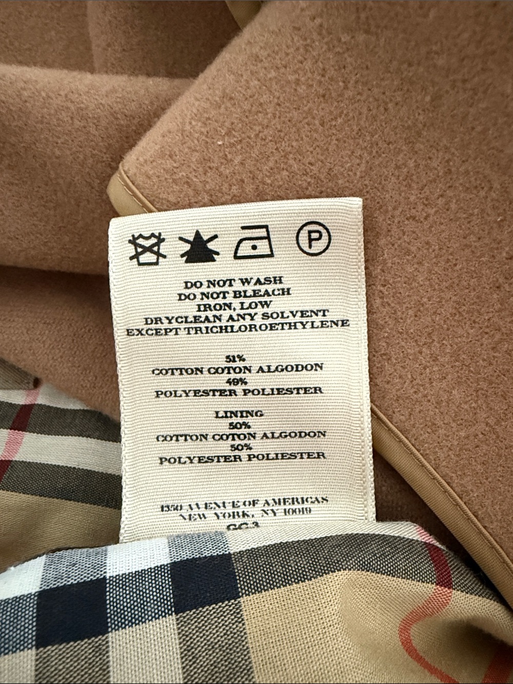 Burberry Men’s Beige Double-Breasted Trench Coat. NWOT - Picture 10 of 10